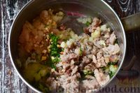 Фото приготовления рецепта: Картофельно-рыбные котлеты - шаг №7