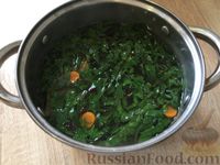 Фото приготовления рецепта: Суп из свекольной ботвы - шаг №12