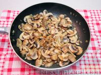 Фото приготовления рецепта: Запеканка из гречки с грибами - шаг №8