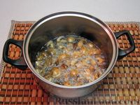 Фото приготовления рецепта: Салат с жареными овощами и грибами, по-корейски - шаг №10