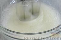 Фото приготовления рецепта: Филе индейки, тушенное со стручковой фасолью и сливками - шаг №6