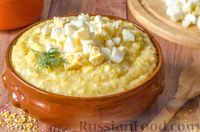 Фото к рецепту: Кукурузная каша с плавленым сыром и варёными яйцами