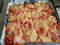 Фото приготовления рецепта: Кабачки с картофелем и помидорами, запеченные в духовке - шаг №18