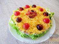 Фото к рецепту: Торт-салат с ветчиной, овощами и сыром