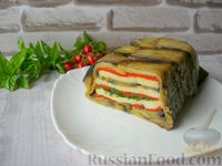 Фото к рецепту: Террин из баклажанов и болгарского перца с сыром