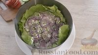 Фото приготовления рецепта: Торт-салат с ветчиной, овощами и сыром - шаг №3