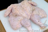 Фото приготовления рецепта: Курица в сметанном соусе,  на сковороде - шаг №2