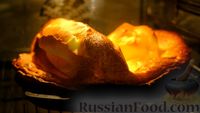 Фото приготовления рецепта: Блин "Голландская крошка" (в духовке) - шаг №4