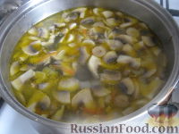 Фото приготовления рецепта: Грибной сливочный суп - шаг №7