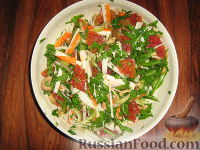 Фото к рецепту: Салат с апельсином и крабовыми палочками