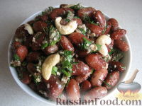 Фото к рецепту: Фасоль красная с ореховым соусом