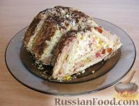 Фото к рецепту: Торт без выпечки «Домик»