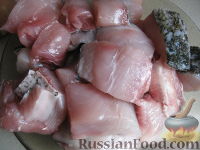 Фото приготовления рецепта: Котлеты из свежей рыбы в томатной подливке - шаг №2