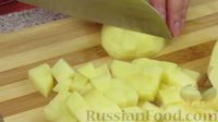 Фото приготовления рецепта: Картофель, запечённый с куриным филе, сыром и сливками - шаг №1