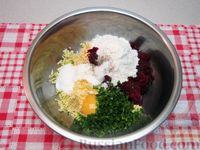 Фото приготовления рецепта: Куриный суп с овощами и свекольными клецками - шаг №13