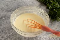 Фото приготовления рецепта: Блинчики с припёком из картофеля, сыра и зелени - шаг №4