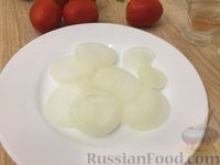 Фото приготовления рецепта: Салат из картофеля, помидоров и огурцов - шаг №3