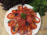 Фото приготовления рецепта: Салат из картофеля, помидоров и огурцов - шаг №19