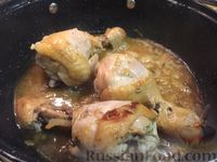 Фото приготовления рецепта: Чэтщэтэщипс — курица в сметанном соусе - шаг №9