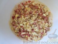 Фото приготовления рецепта: Салат из яиц, помидоров и риса - шаг №10