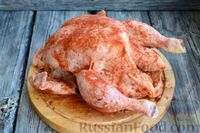 Фото приготовления рецепта: Запечённая курица на пиве, с соусом из сладкого перца - шаг №3
