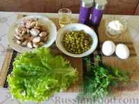 Фото приготовления рецепта: Салат из мидий с зеленым горошком - шаг №1