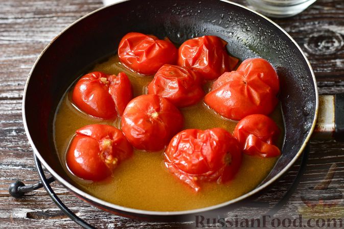 Рецепт жареных помидор с чесноком. Жареные помидоры с чесноком на зиму. Жареные помидоры с чесноком помакать. Как томат жарить на сковороде. Можно ли пожарить помидоры на сковороде.