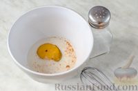 Фото приготовления рецепта: Бутерброд с омлетом, овощами и копчёной грудинкой - шаг №5