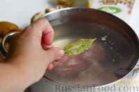 Фото приготовления рецепта: Гороховый суп с мясом и шампиньонами - шаг №5