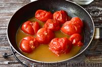 Фото приготовления рецепта: Жареные помидоры с чесноком на зиму - шаг №3