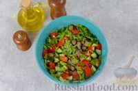 Фото приготовления рецепта: Овощной салат с сыром фета в кунжутной панировке - шаг №6