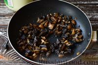Фото приготовления рецепта: Окрошка с грибами, на сыворотке - шаг №5