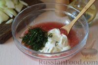 Фото приготовления рецепта: Куриные сердечки с кольраби и картошкой в сметанном соусе - шаг №6