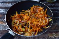 Фото приготовления рецепта: Салат с курицей, картофелем, морковью и маринованными грибами - шаг №3