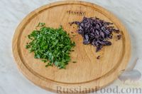 Фото приготовления рецепта: Салат с макаронами, сосисками, овощами и сыром - шаг №8