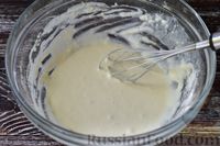 Фото приготовления рецепта: Сырная лепёшка с брынзой, на сковороде - шаг №3