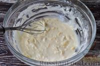 Фото приготовления рецепта: Сырная лепёшка с брынзой, на сковороде - шаг №8