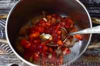 Фото приготовления рецепта: Суп-гуляш с консервированной фасолью - шаг №8