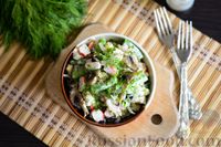 Фото приготовления рецепта: Крабовый салат с шампиньонами, стручковой фасолью и яйцом - шаг №16