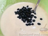 Фото приготовления рецепта: Смородиновые маффины на кокосовом молоке, из рисовой муки - шаг №9