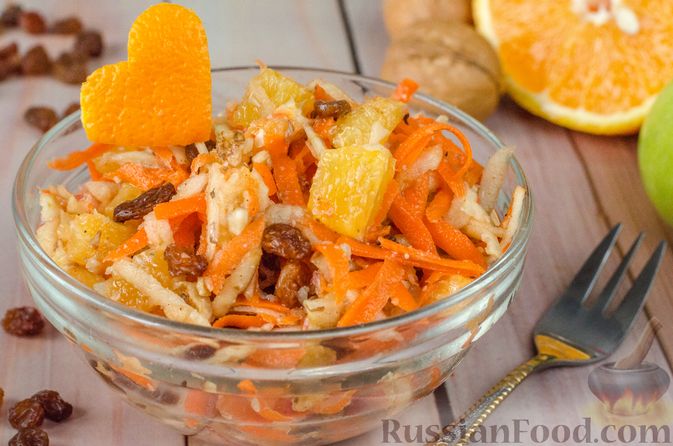 Салат из свёклы и апельсина с орехами и фетой