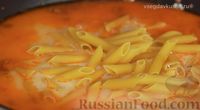 Фото приготовления рецепта: Макароны с фаршем в молочно-сырном соусе (на сковороде) - шаг №3
