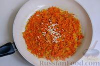 Фото приготовления рецепта: Спагетти с копчёной грудинкой, сметаной и овощами - шаг №2