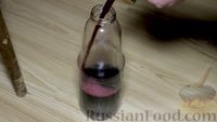 Фото приготовления рецепта: Вино из черноплодной рябины - шаг №5