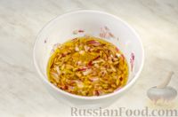 Фото приготовления рецепта: Салат из цветной капусты с кукурузой и красным луком - шаг №8