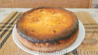 Фото приготовления рецепта: Творожный пирог с персиками - шаг №15