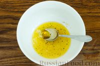 Фото приготовления рецепта: Салат из запечённого перца с фасолью, оливками и мятой - шаг №7