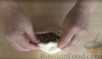 Фото приготовления рецепта: Деревенские лепёшки на кефире, с грушей - шаг №8