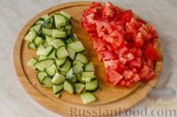 Фото приготовления рецепта: Салат со свежими овощами и жареной говядиной - шаг №10