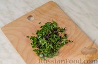 Фото приготовления рецепта: Салат со свежими овощами и жареной говядиной - шаг №11
